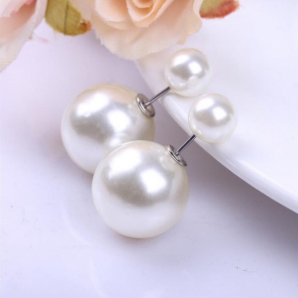 New! Double Faux Pearl Stud Earrings - Picture 4 of 10